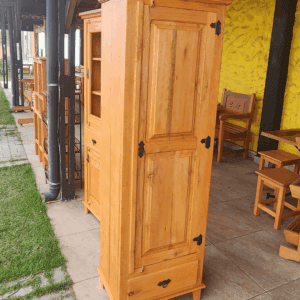 Armário portas Almofadas eucalipto180x60x40prof