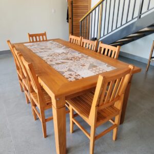 Mesa com cerâmica 2,00x1,00 em peroba