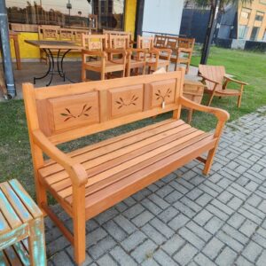 Banco almofada 1,60 mts de comprimento